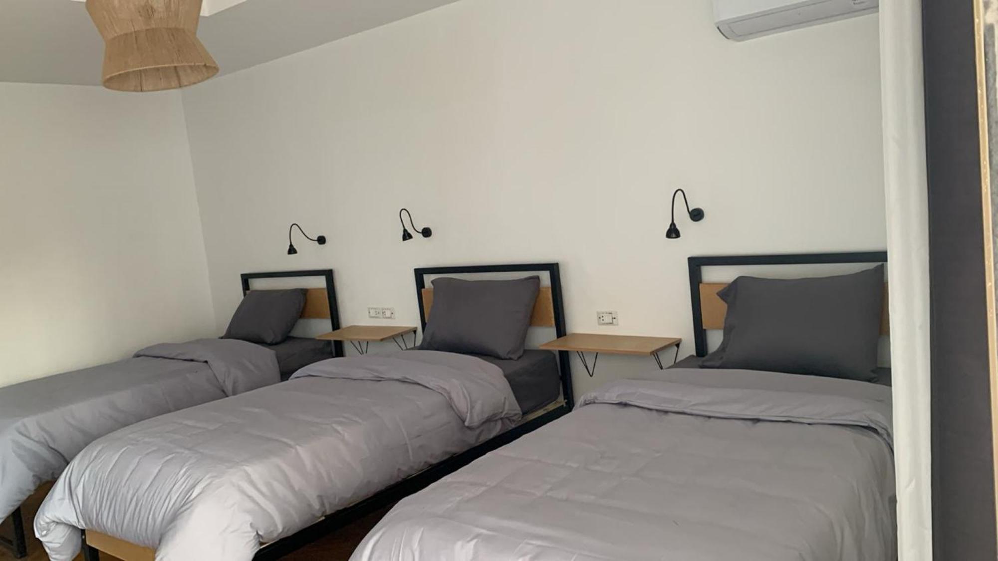 Pyramids Nights Hostel Kafrat al Jabal Экстерьер фото