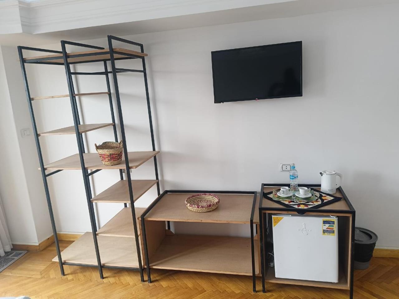 Pyramids Nights Hostel Kafrat al Jabal Экстерьер фото